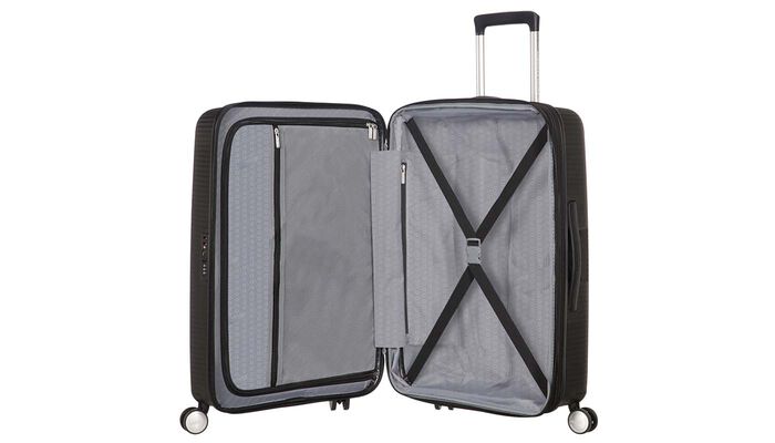 Organisation intérieure avec une poche zippée supplémentaire