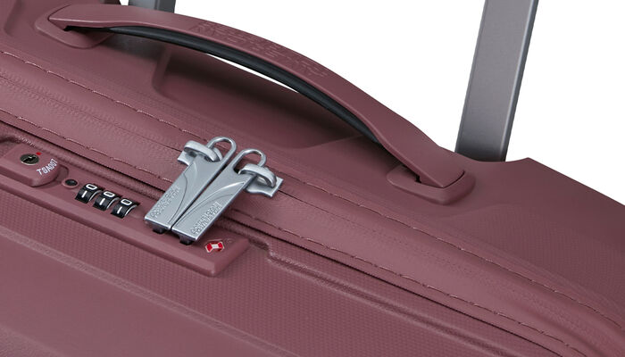 Fermeture éclair avec un revêtement hydrofuge