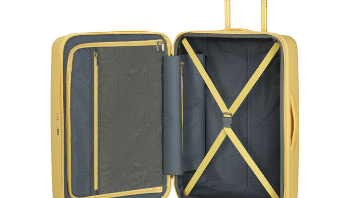 Organisation intérieure avec une poche zippée supplémentaire