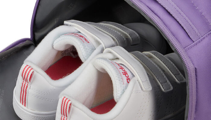 Poche latérale pour chaussures