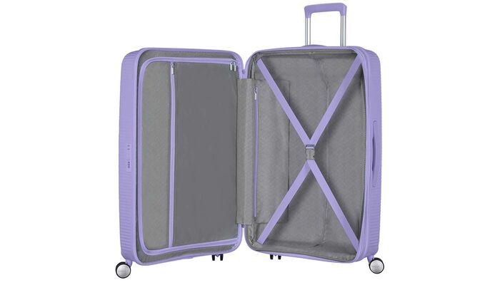 Organisation intérieure avec une poche  zippée supplémentaire