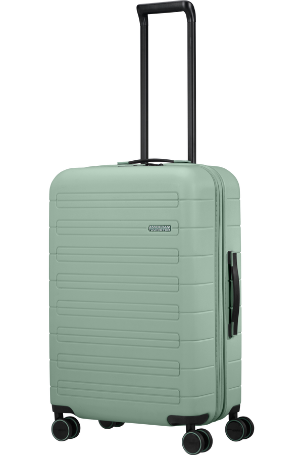 American Tourister Novastream Spinner TSA Exp. 67cm  Nomad Green American Tourister Novastream Spinner TSA Exp. 67cm  Nomad Green