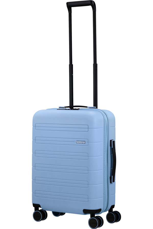 American Tourister Novastream Spinner TSA Exp. 55cm  Pastel Blue American Tourister Novastream Spinner TSA Exp. 55cm  Pastel Blue