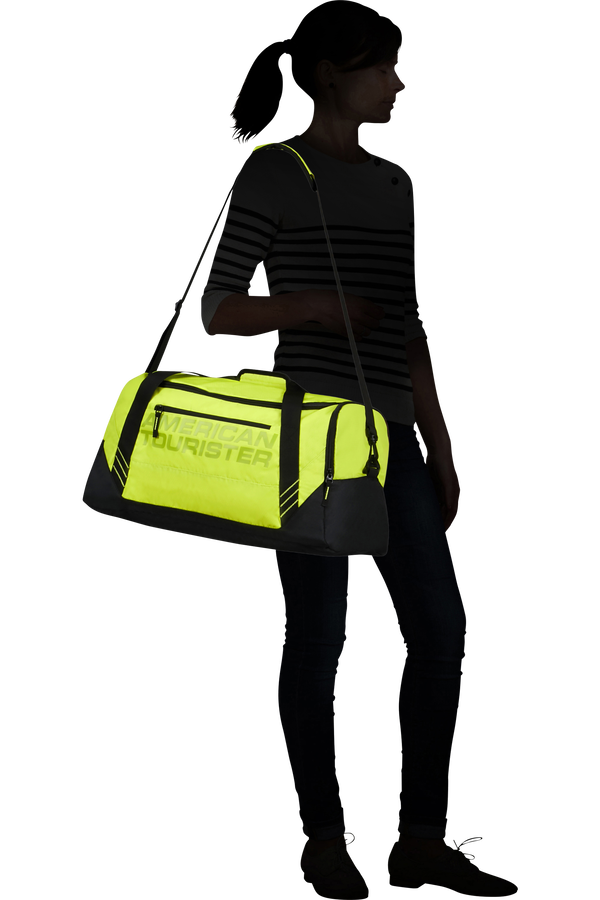 American Tourister Urban Groove Ug23 Duffle Sport  Black/Lime Green American Tourister Urban Groove Ug23 Duffle Sport  Black/Lime Green