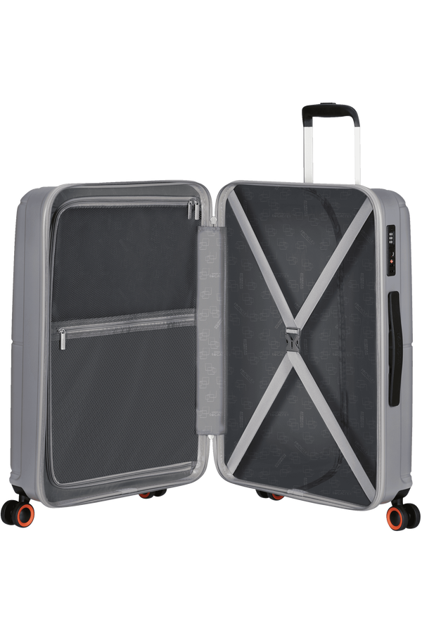 American Tourister Geopop Spinner 67/24 Tsa. 67cm  Argent métal American Tourister Geopop Spinner 67/24 Tsa. 67cm  Argent métal