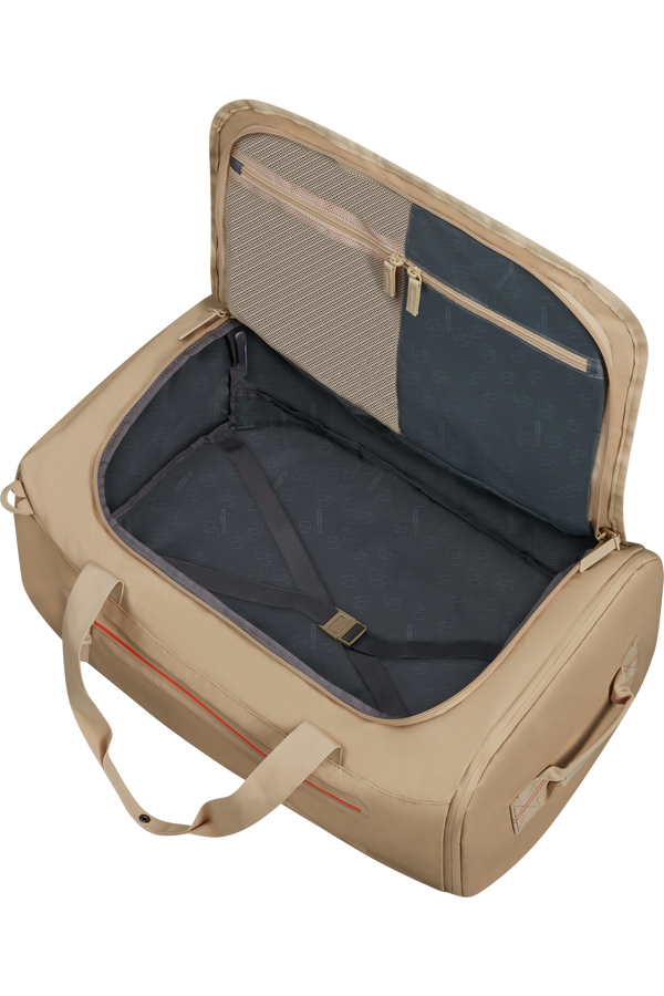 American Tourister Trailgo Duffle M  Beige American Tourister Trailgo Duffle M  Beige