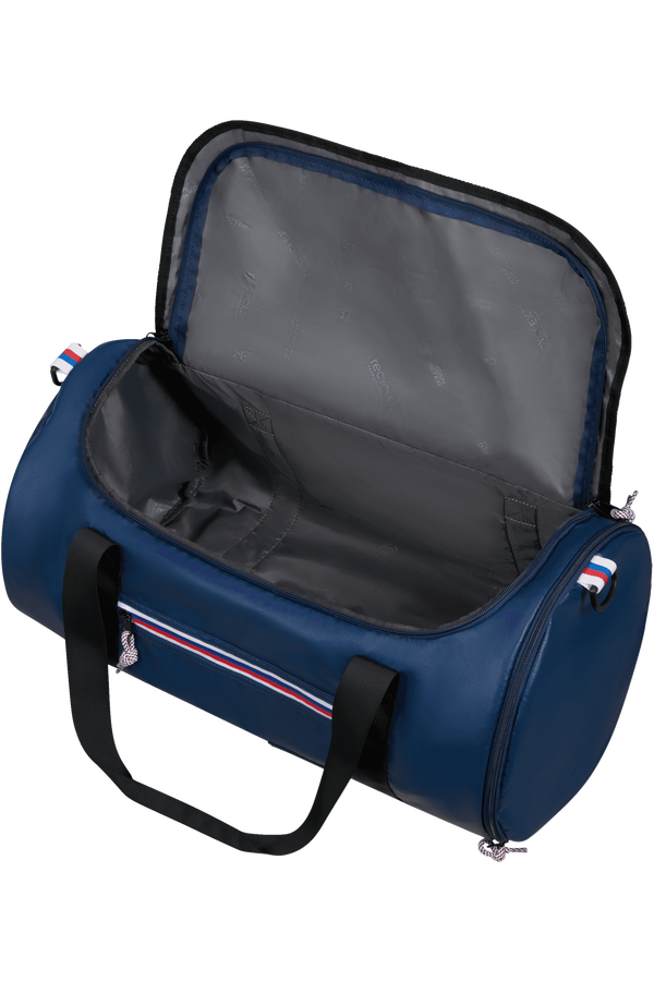 American Tourister Upbeat Pro Duffle Zip Coated  Navy American Tourister Upbeat Pro Duffle Zip Coated  Navy