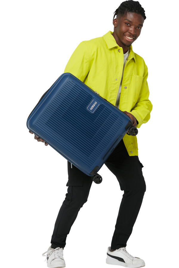 American Tourister Aerostep Spinner 55/20 Exp Tsa 55cm  Bleu marine American Tourister Aerostep Spinner 55/20 Exp Tsa 55cm  Bleu marine